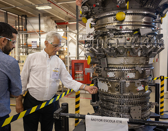 visita-ge-aerospace-tres-rios3.jpg