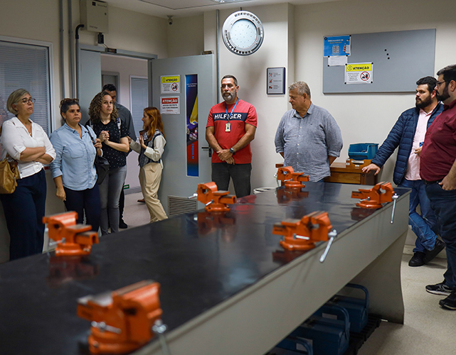 visita-institutos-senai _4_.jpg