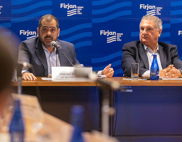 Bruno Dauaire e Marcelo Kaiuca na primeira reunião do Fórum Setorial da Construção Civil em 2023