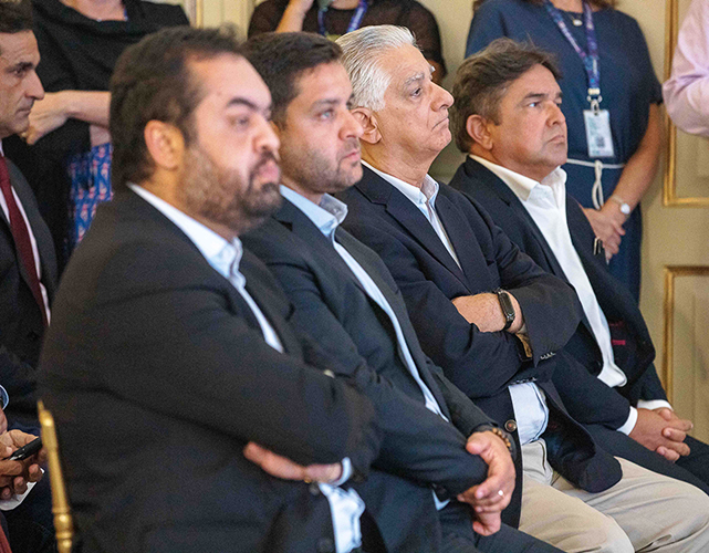 Luiz Césio Caetano participou da solenidade ao lado do governador e do vice