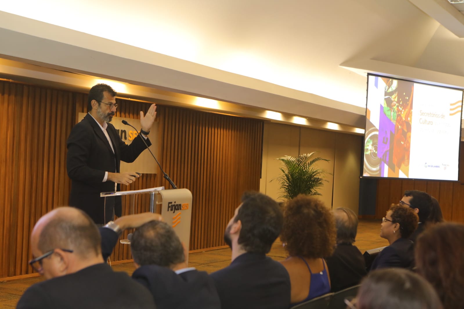 Leonardo Edde, vice-presidente da Firjan, durante o encontro com gestores de cultura fluminenses e do governo federal