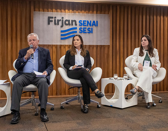 Na abertura, Raul Sanson (Firjan), Cynthia Silveira (Firjan) e Mariana Cavassin Paes (Petrobras)