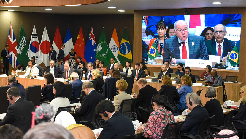O Ministro das Relações Exteriores do Brasil, Embaixador Mauro Vieira, em discurso na abertura da reunião de Ministros das Relações Exteriores do G20, na Marina da Glória