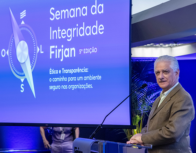 Luiz Césio Caetano, atual 1º vice-presidente e presidente eleito da Firjan, na abertura do evento, no Centro de Convenções