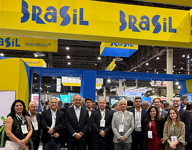 Equipe Firjan marca presença no Pavilhão Brasil da OTC Houston 2025