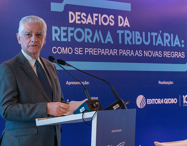 Luiz Césio Caetano, presidente da Firjan, na abertura do evento