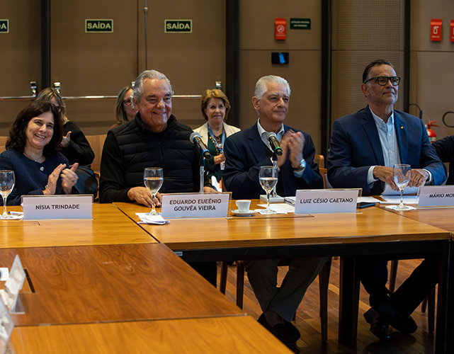 Nísia Trindade, Eduardo Eugenio, Caetano e Mario Moreira