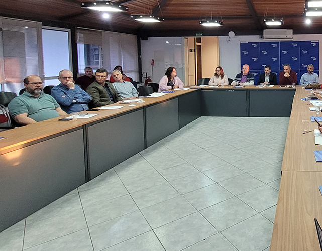 Valter Zanacoli, vice-presidente da Firjan Serrana recebeu representantes do INEA que prestaram esclarecimentos sobre as principais atualizações do Marco Legal do Licenciamento Ambiental