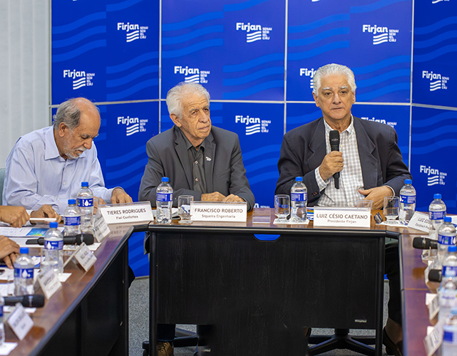 Thieres Rodrigues, Francisco Roberto de Siqueira e Luiz Césio Caetano