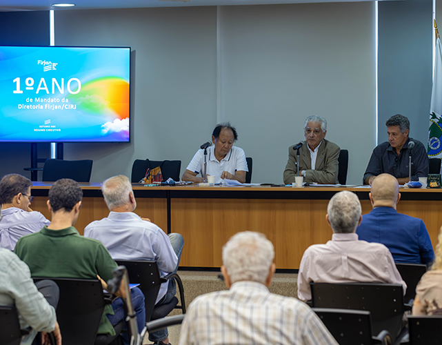 Presidente da Firjan, Luiz Césio Caetano destaca as principais ações ao lado do presidente da Firjan Leste Fluminense, Ricardo Guadagnin e o vice, Sérgio Yamagata