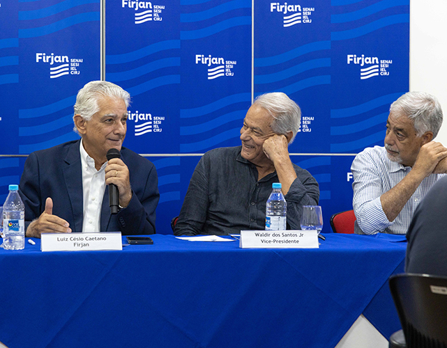 Presidente da Firjan, Luiz Césio Caetano e o vice-presidente regional da federação, Waldir dos Santos Junior, debateram o estudo com os empresários