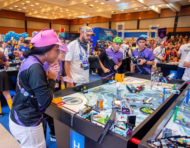 Alunos da Firjan SESI competem com mais de 2 mil estudantes