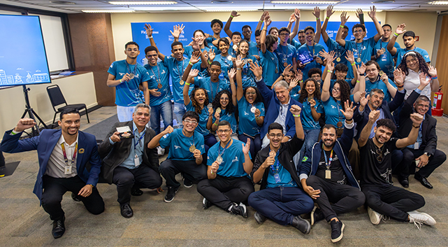 Estudantes da Firjan SENAI, vencedores da etapa estadual de 2026, agora seguem rumo às próximas etapas de olho em 2028