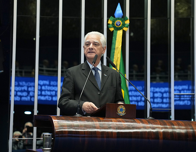 Luiz Césio Caetano, presidente da Firjan e diretor da CNI